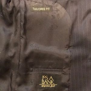 JoS A Bank suit